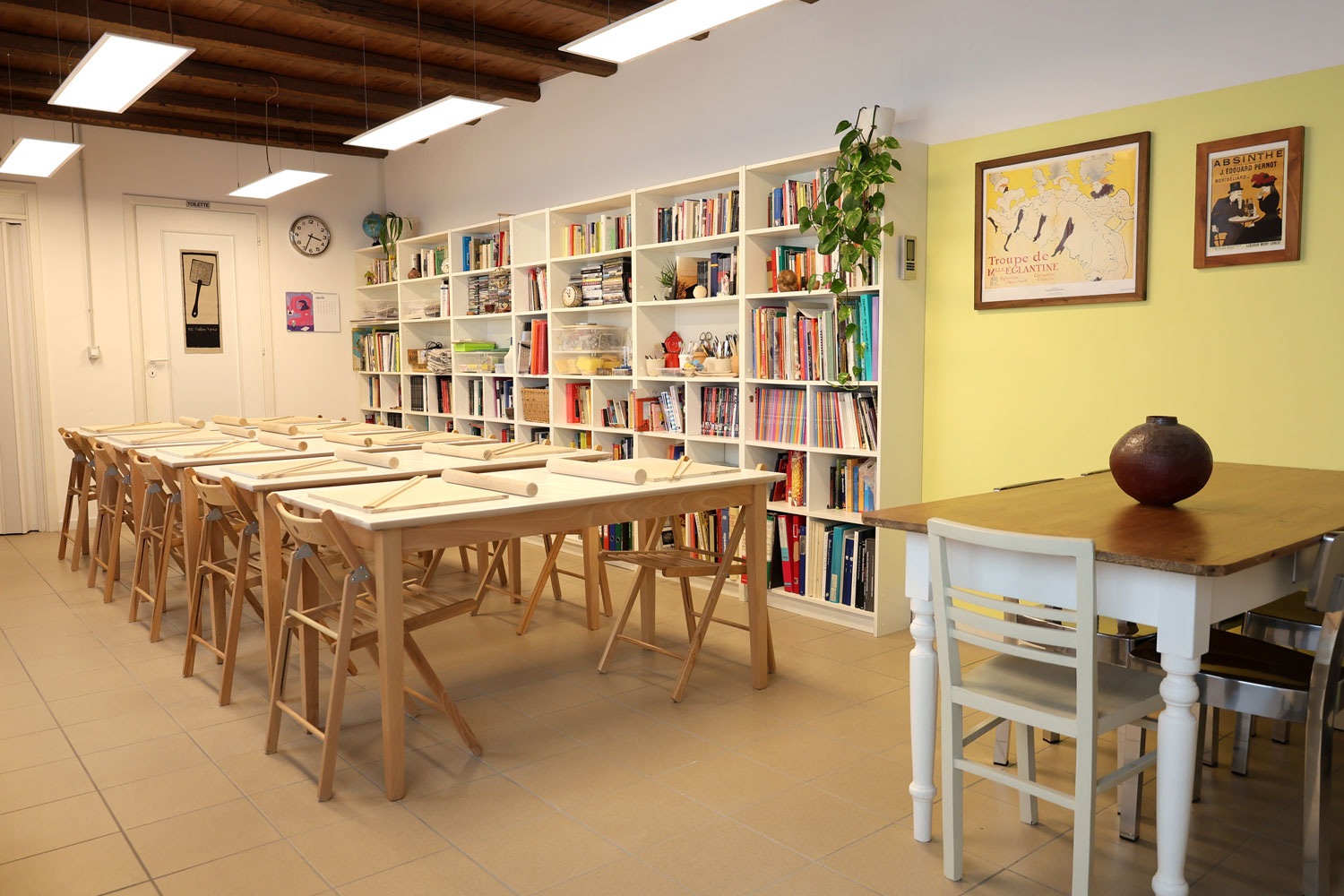 Laboratorio di ceramica a Manzano, provincia di Udine Laboratorio di ceramica a Manzano, provincia di Udine